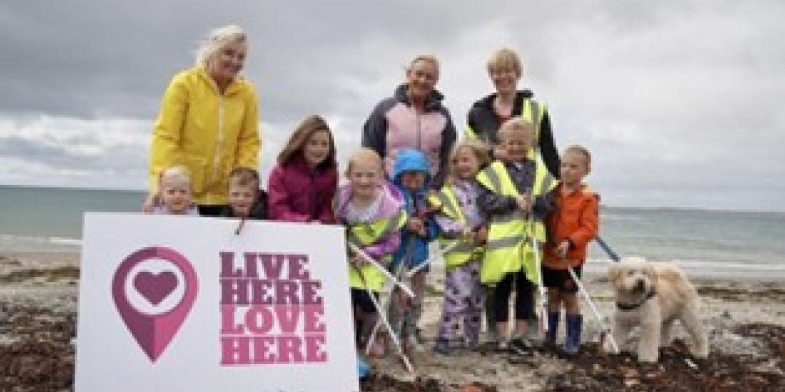 Image of participants in Fermanagh & Omagh District Council’s ‘Adopt a Spot’ campaign